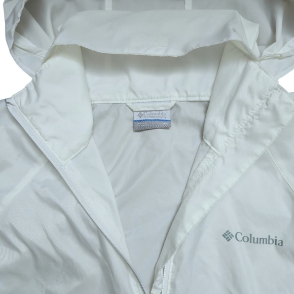 Columbia Women's Switchback IV Hooded Packable Jacket in White, Size. Medium. - Picture 4 of 8